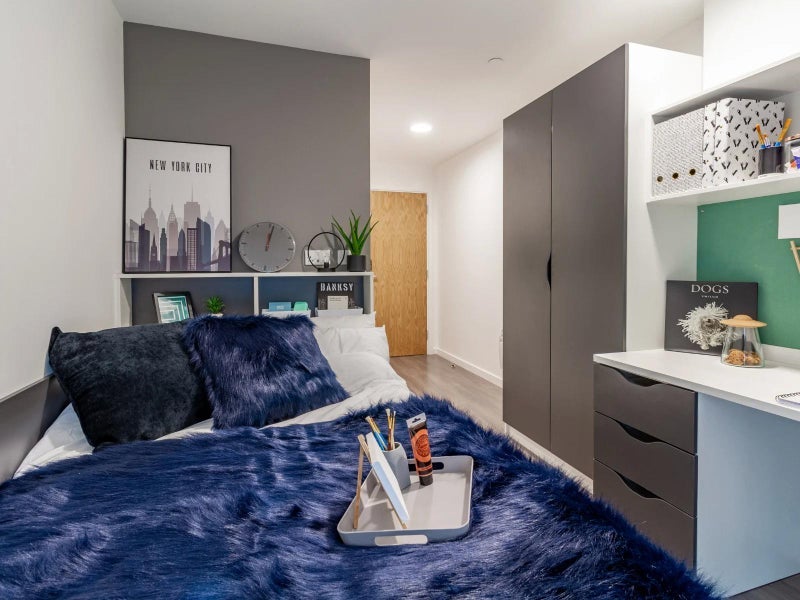 Room Newland Court in London