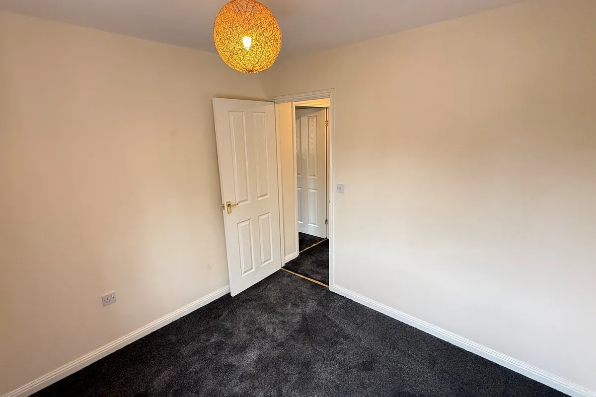 House Manor Way in Barnsley