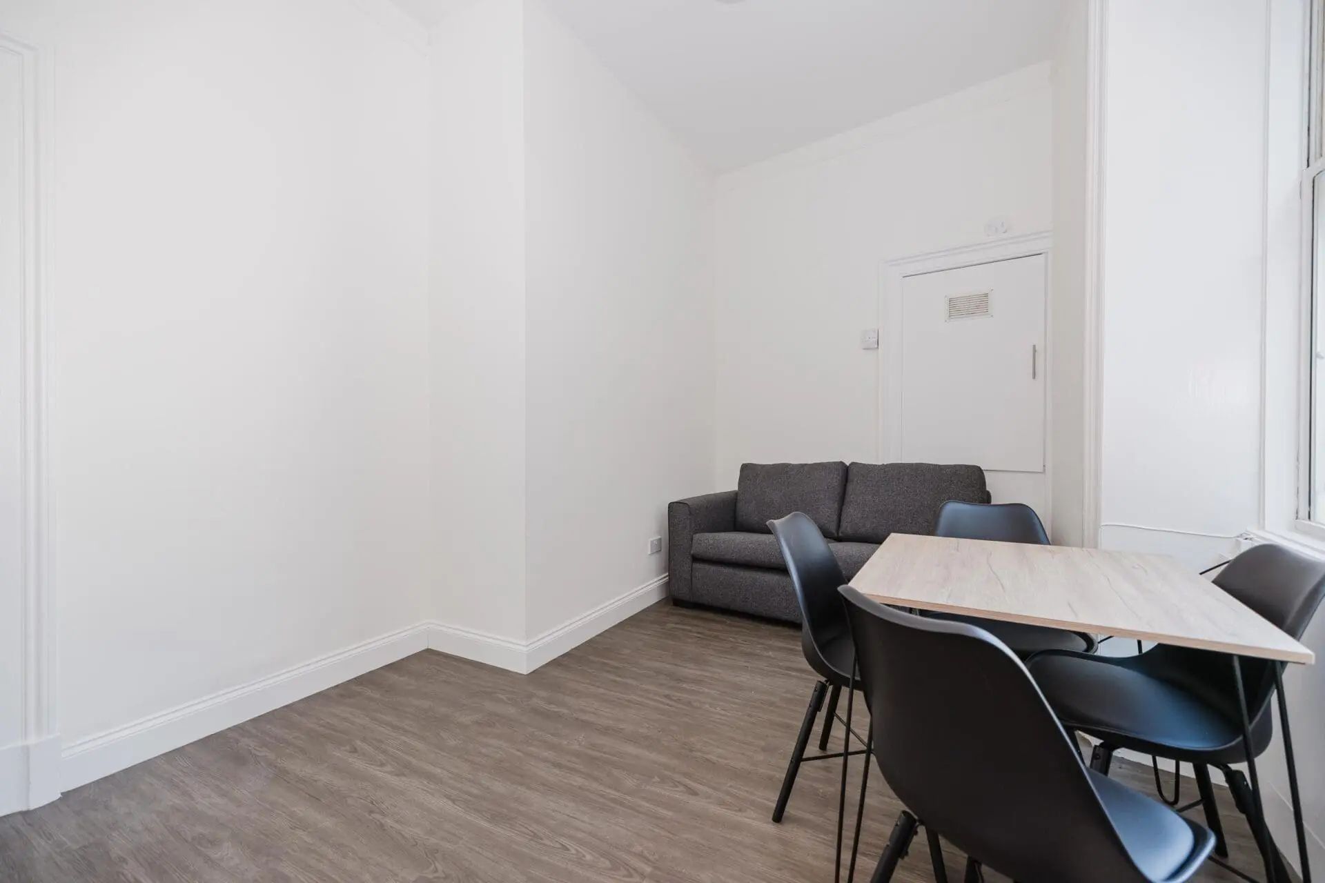 Flat Rodney Street in City of Edinburgh