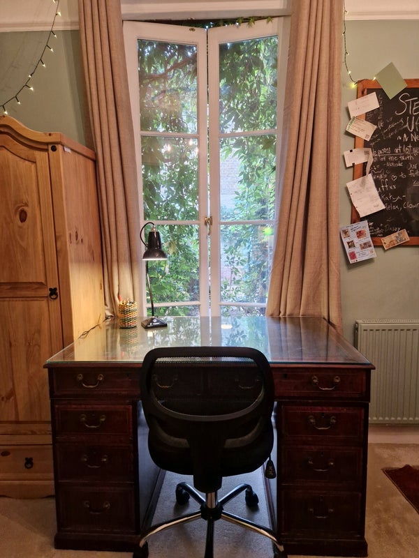 Room Agincourt Road in Greater London