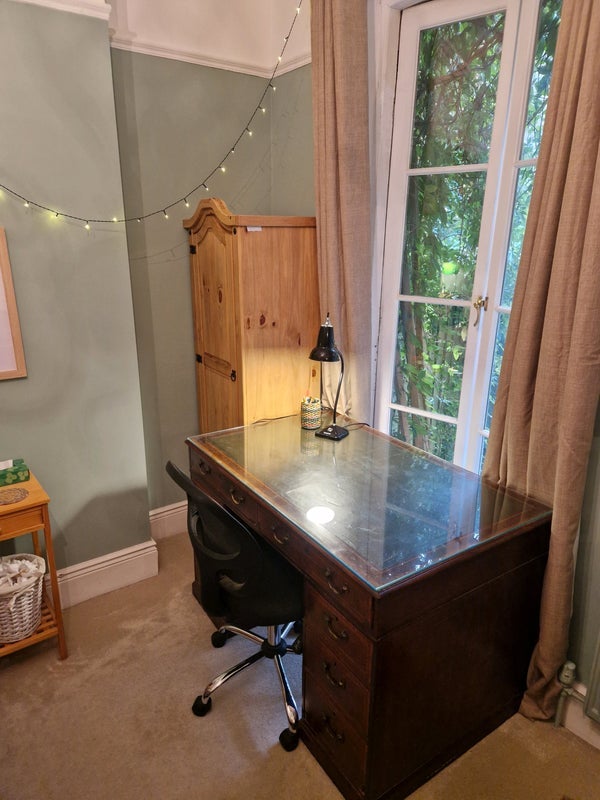 Room Agincourt Road in Greater London