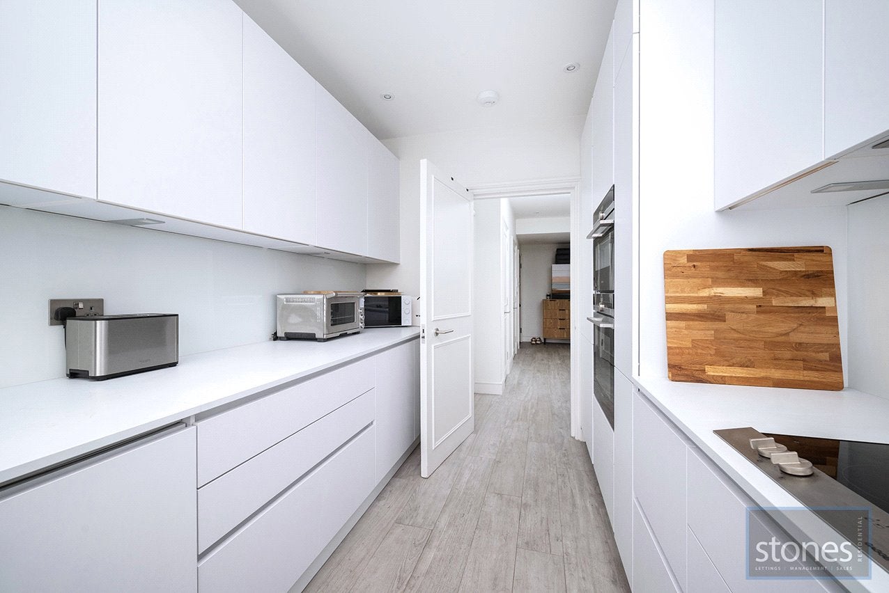Room Prince Albert Road in City of Westminster
