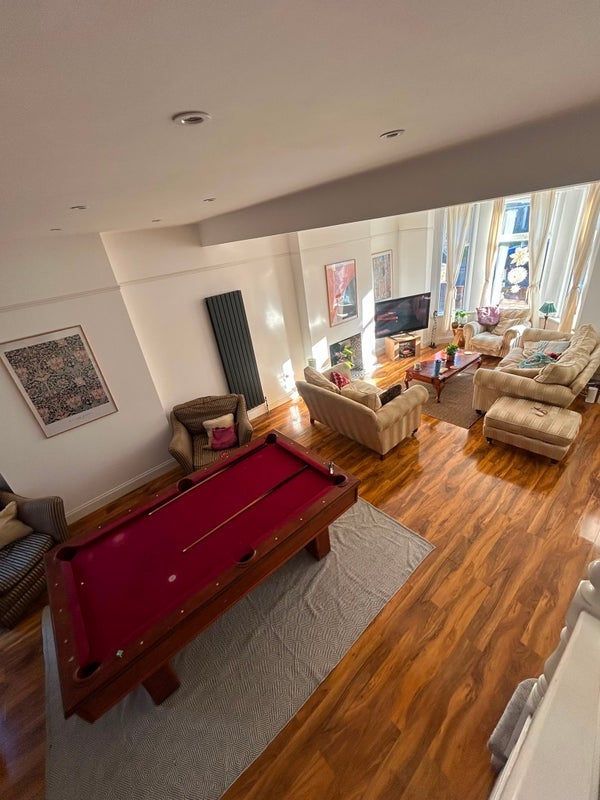Room Hainthorpe Road in Greater London
