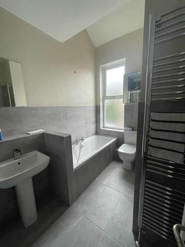 Room Roebuck Road in Sheffield