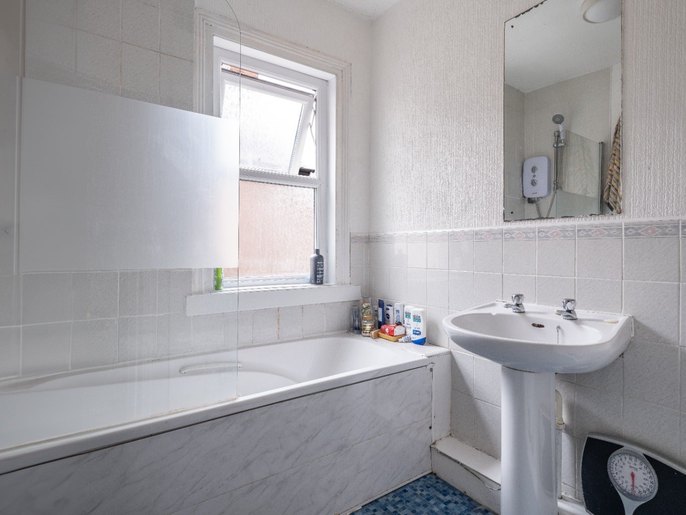 Room Honister Avenue in Newcastle upon Tyne