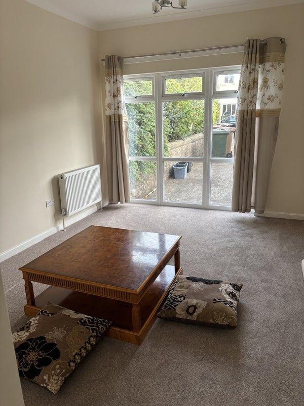 Room Blackbarony Road in City of Edinburgh