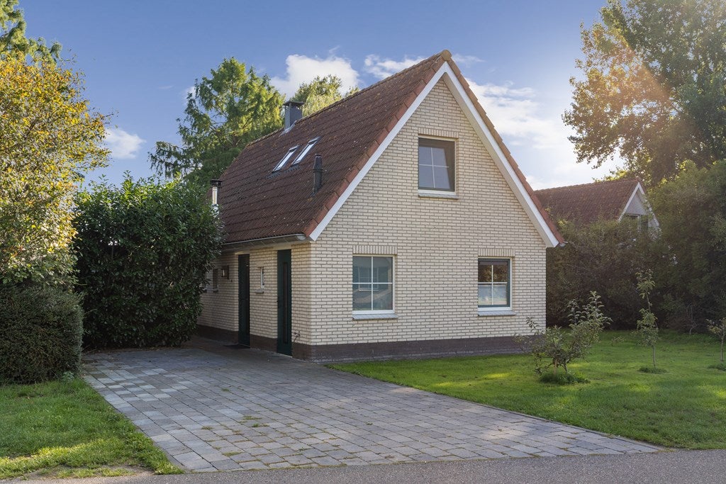Huis Sandurdreef 5 373 in Emmen