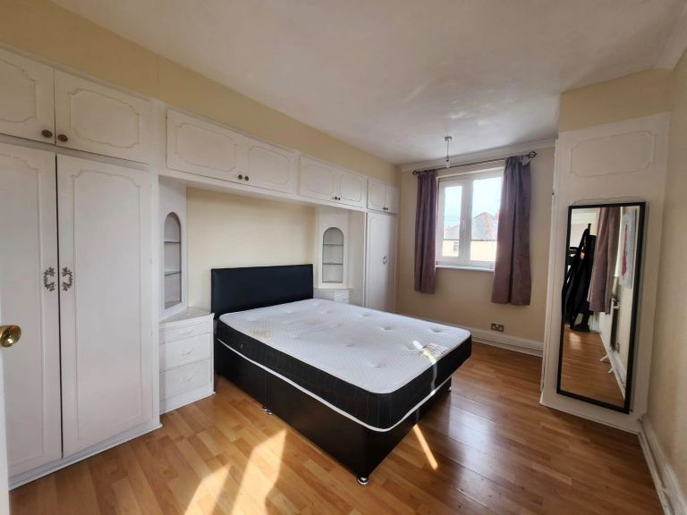 Flat Chequer Avenue in Doncaster