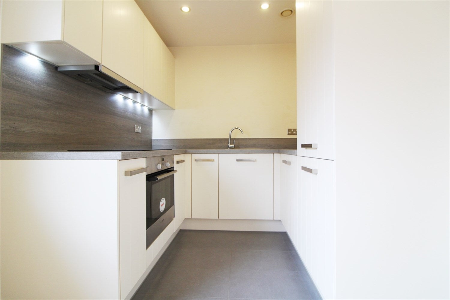 Flat Puffin Way in Reading