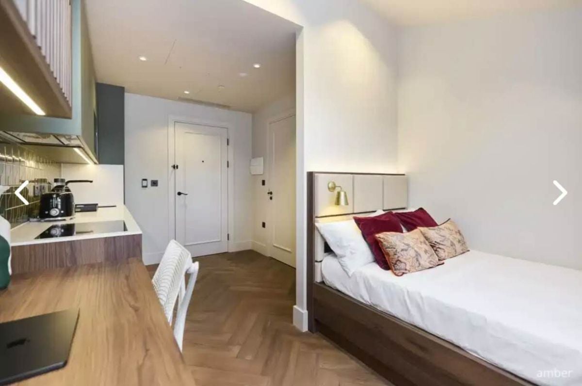 Room Cromwell Road in Greater London