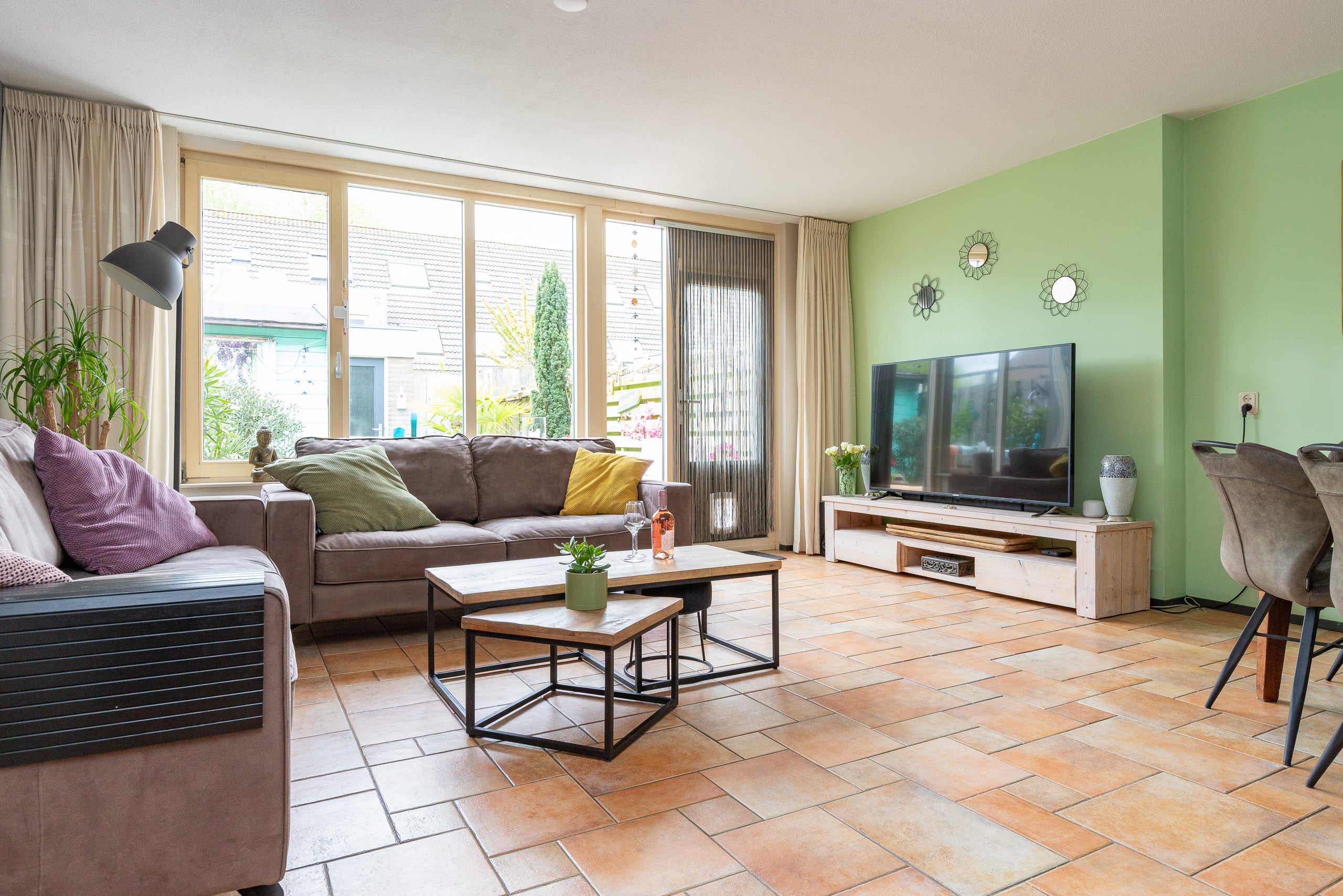 Tussenwoning te koop: Joke Smitstraat 6, Hoofddorp