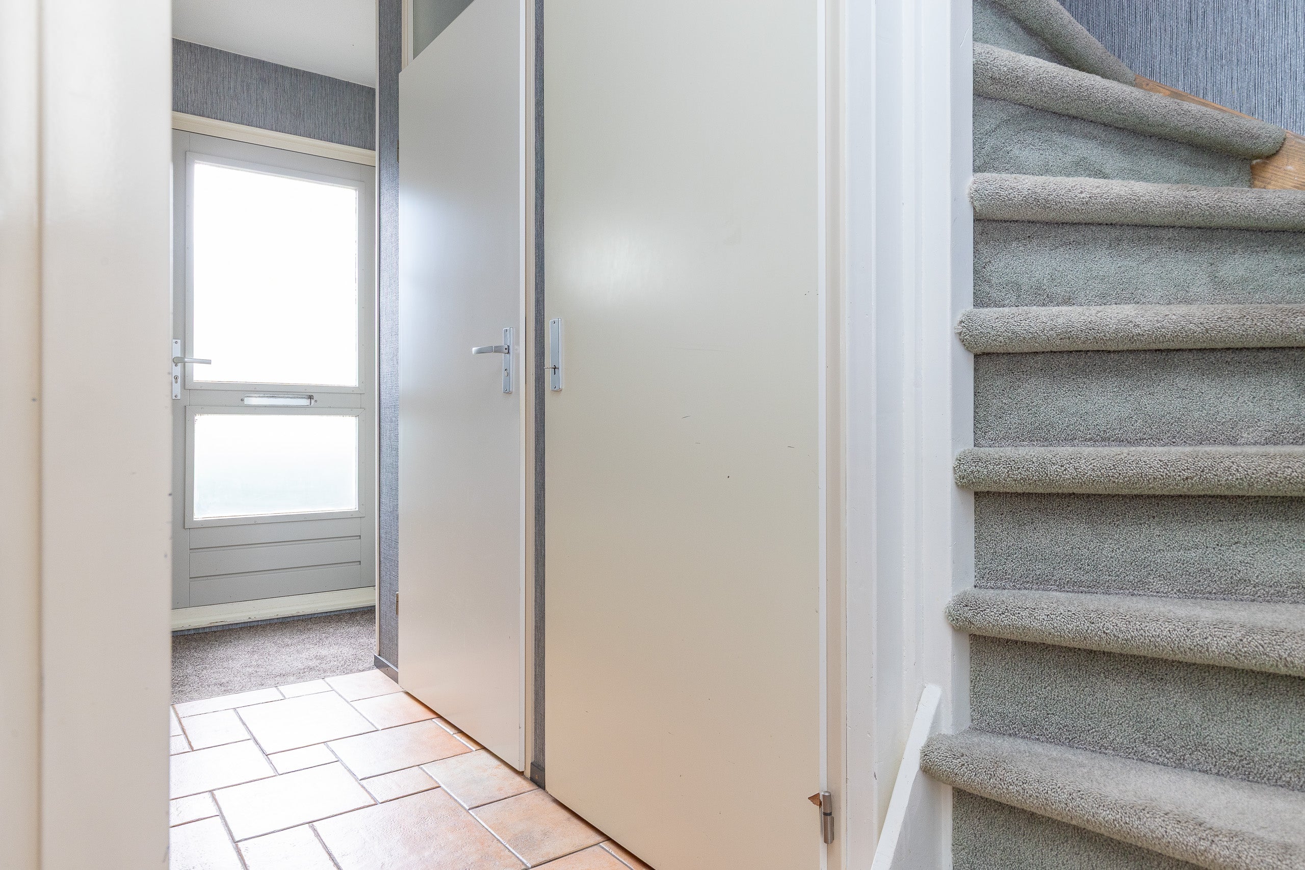 Tussenwoning te koop: Joke Smitstraat 6, Hoofddorp