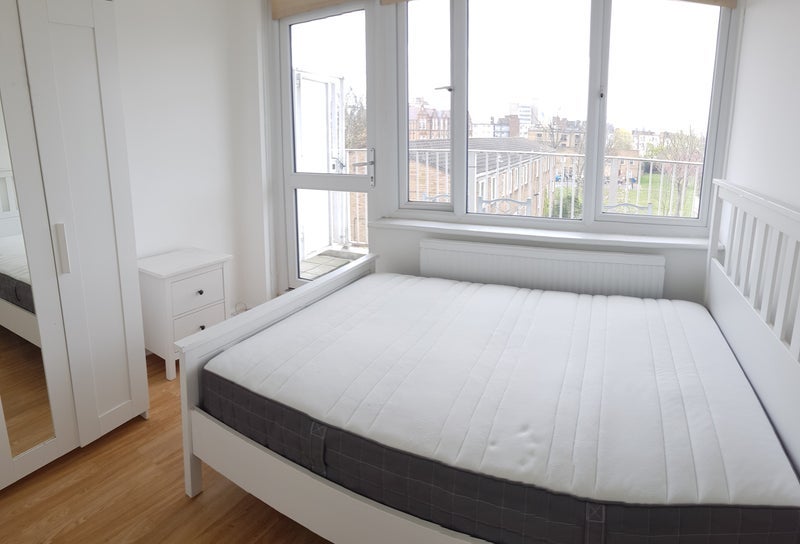 Flat Lucey Way in Greater London