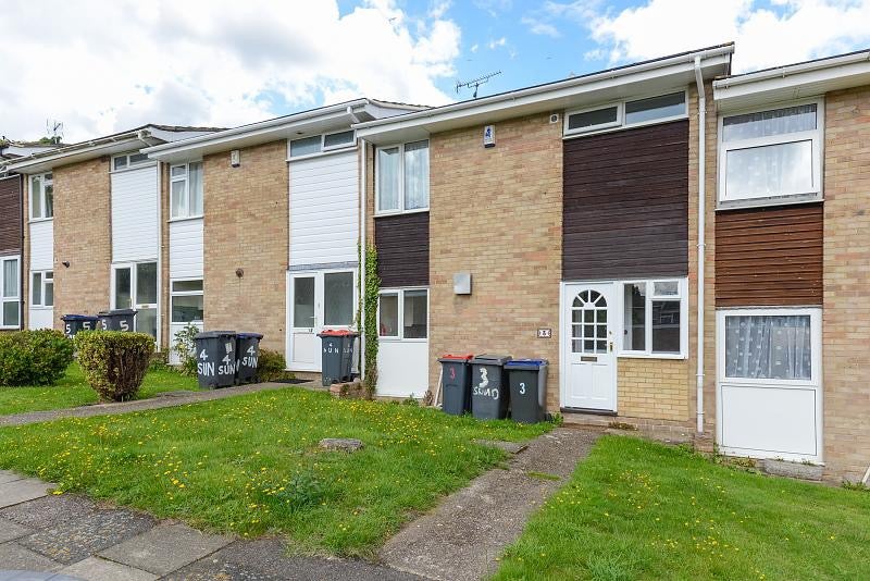 Flat Sundridge Close in Canterbury