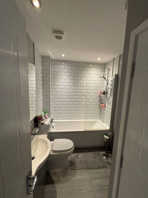 Room Stretford Road in Manchester