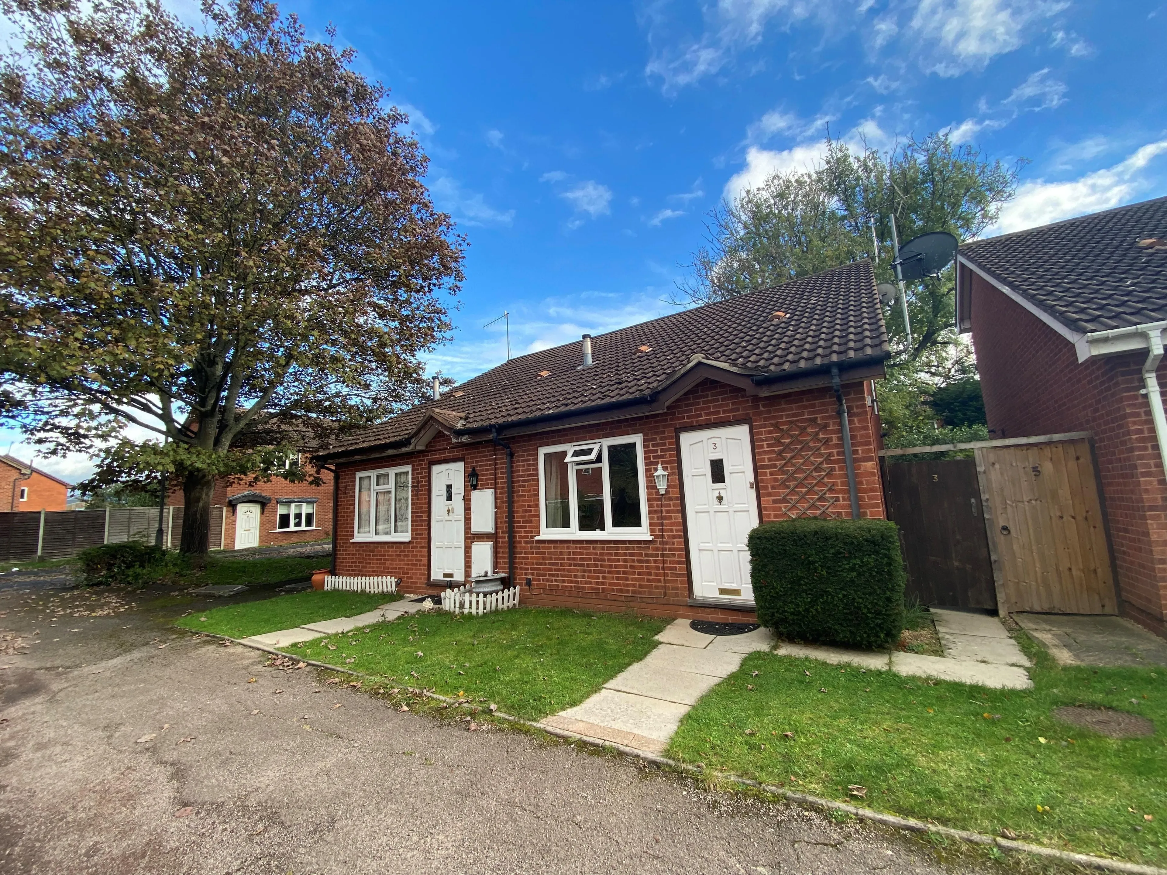 House Barbers Close in Worcester