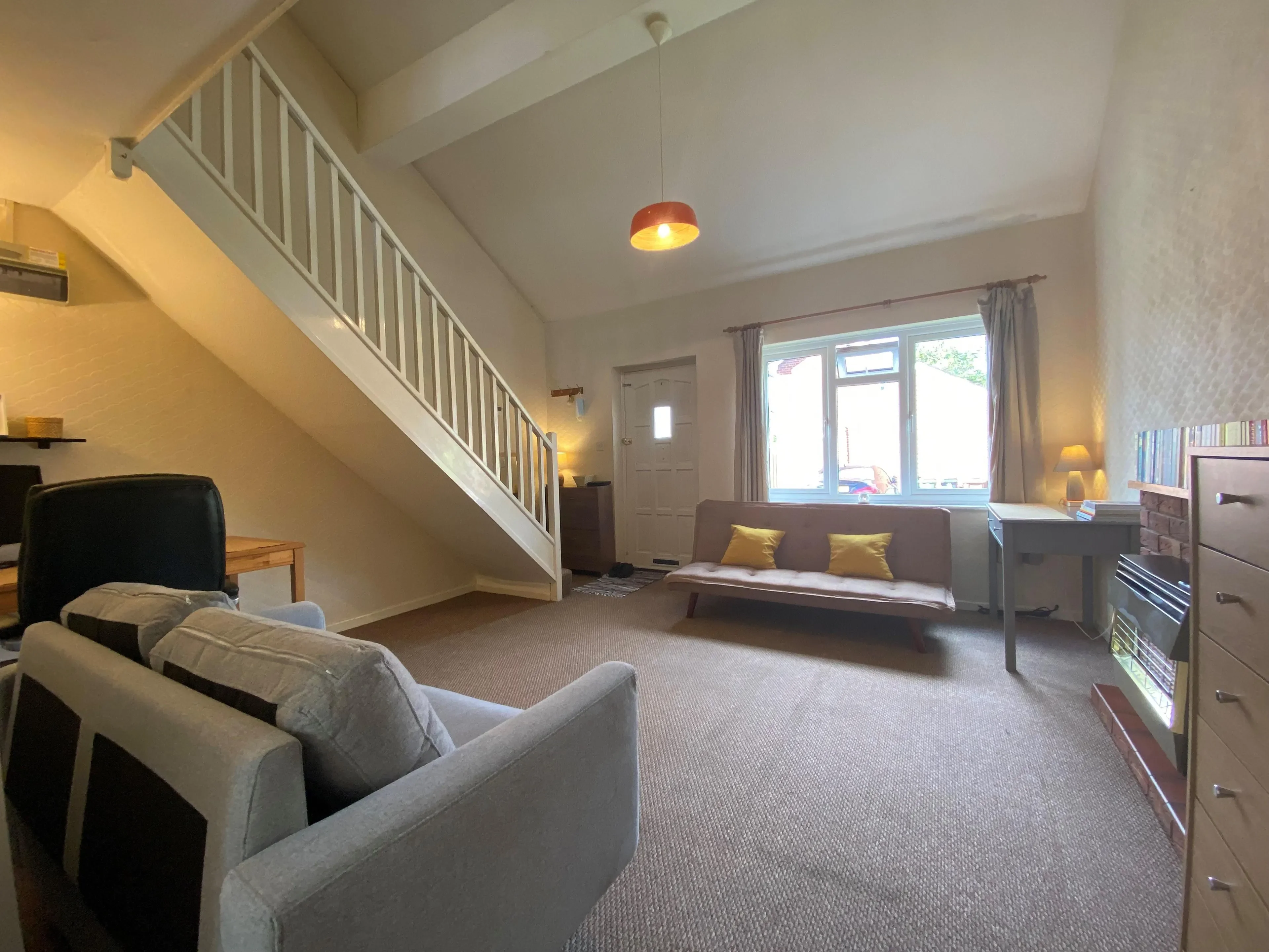 House Barbers Close in Worcester
