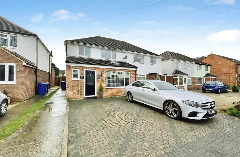 Room Almond Avenue in Kidlington