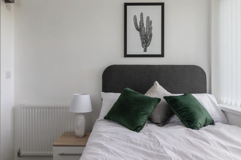 Room Queen's Way in Ipswich