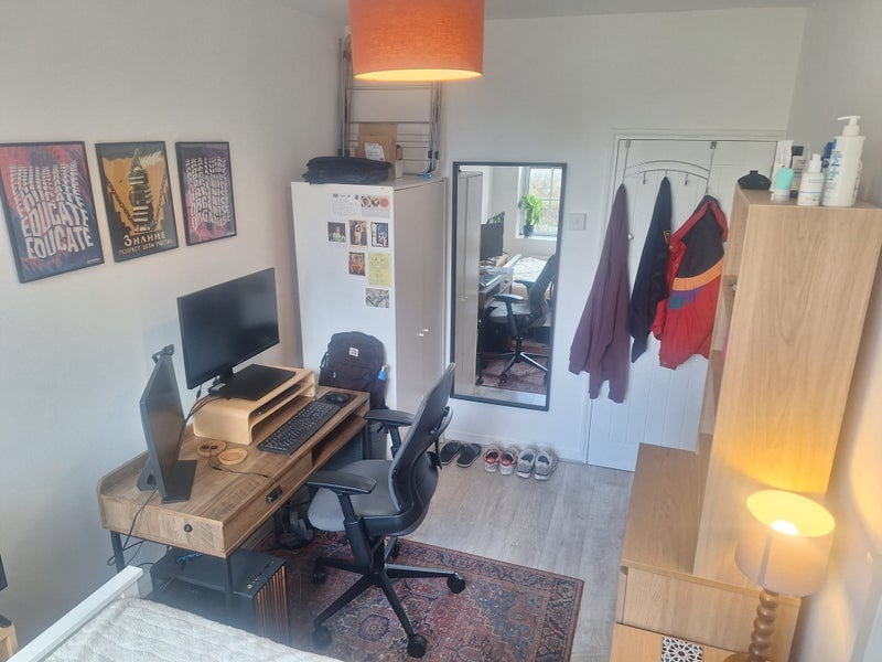 Flat Greenham Close in Greater London