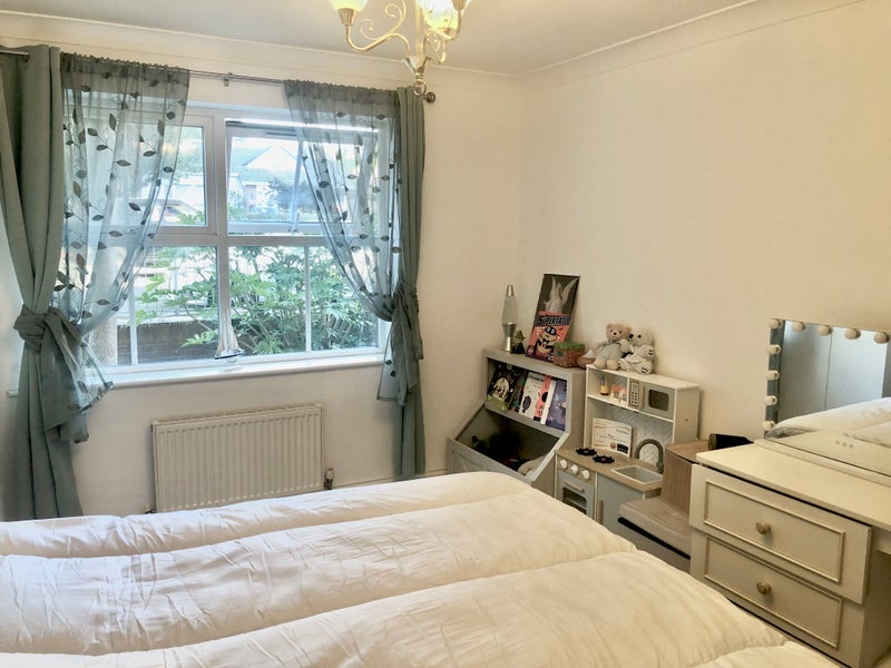 Room Wimborne Road East in Ferndown