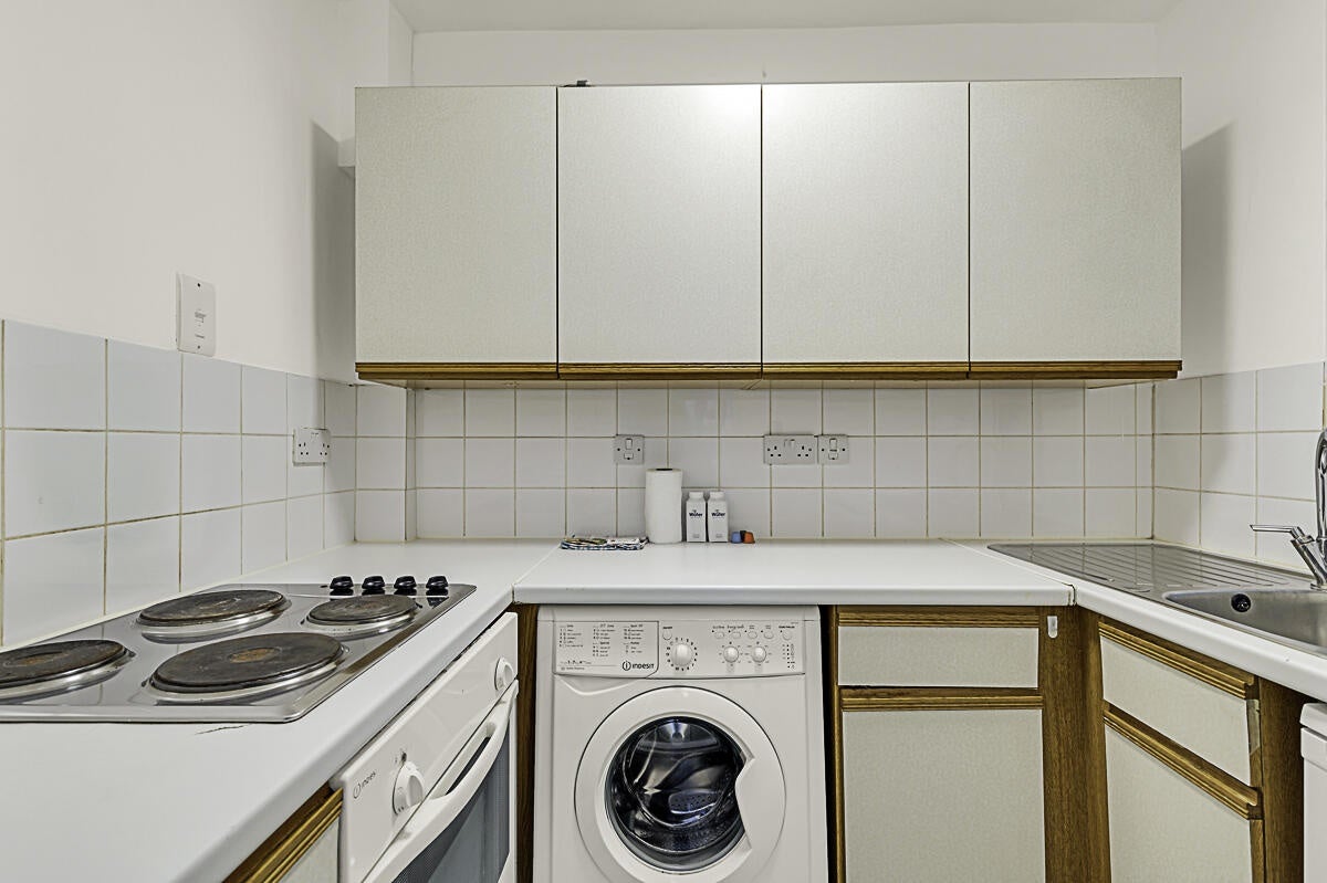 Flat Pembridge Square in Greater London