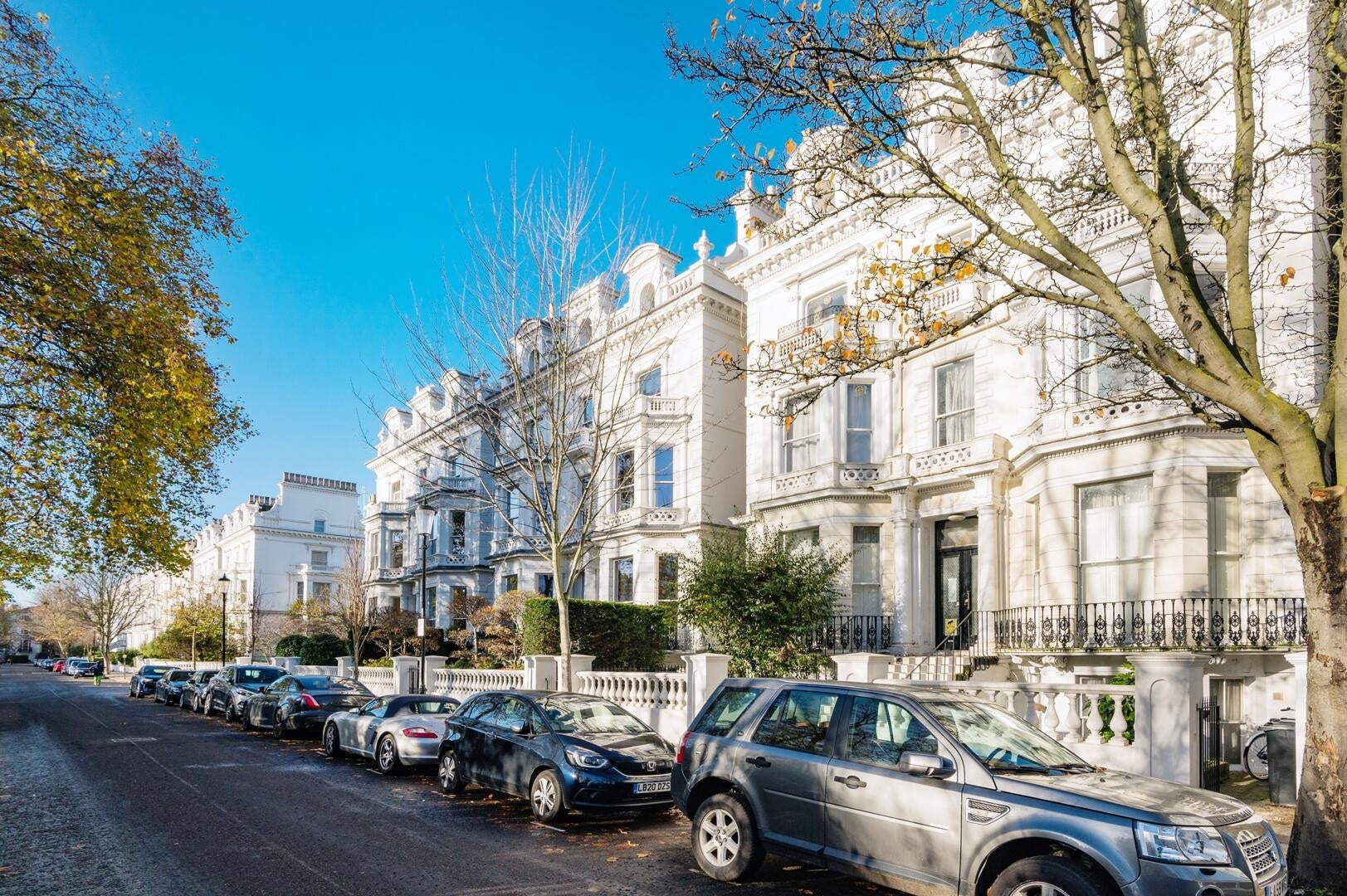 Flat Pembridge Square in Greater London
