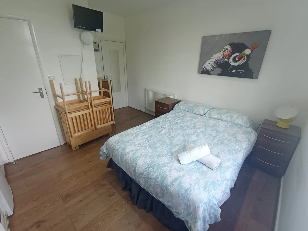 Flat Blenheim Gardens in Greater London