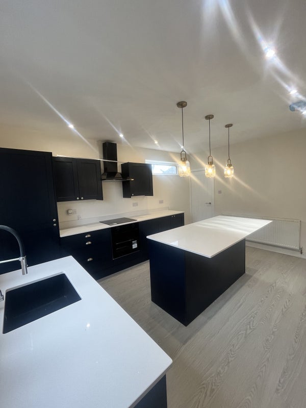 Room Ollerton Street in Bolton