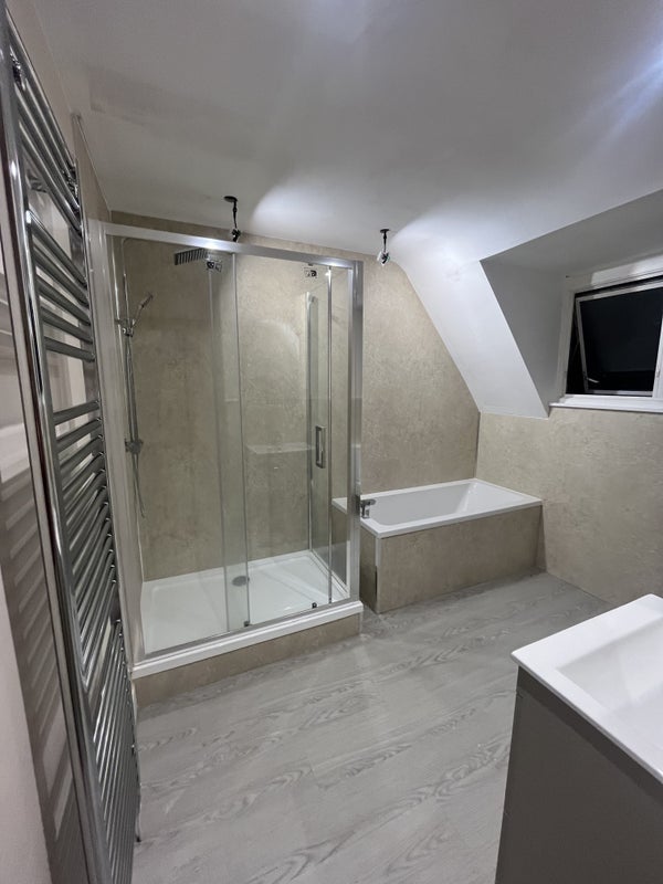Room Ollerton Street in Bolton