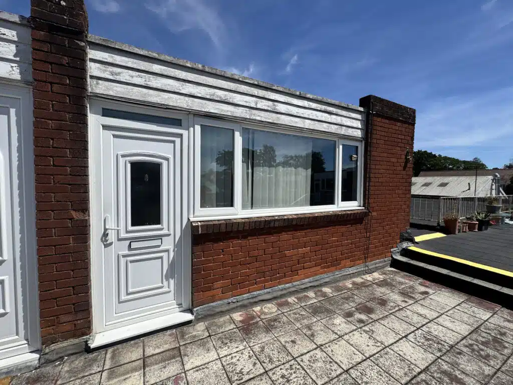 Flat Victoria Road in Ferndown