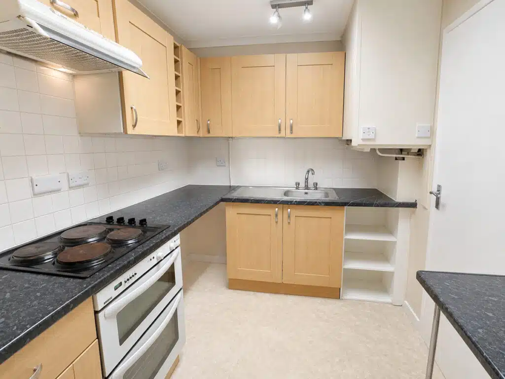 Flat Victoria Road in Ferndown