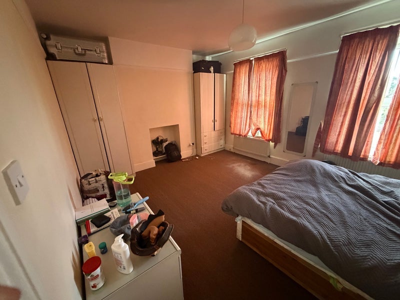 Room Matrimony Place in Greater London