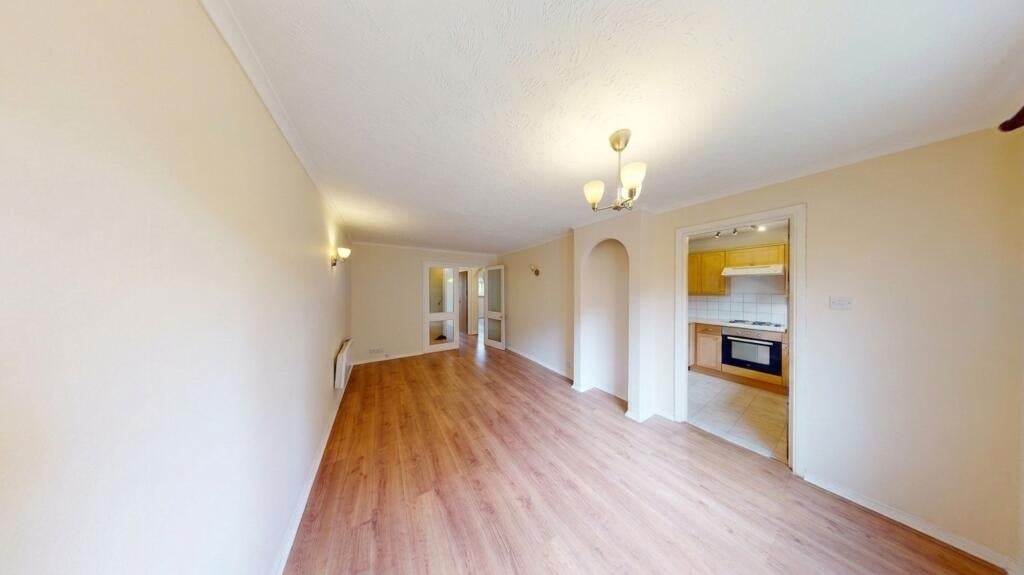 Flat Veronica Gardens in Greater London