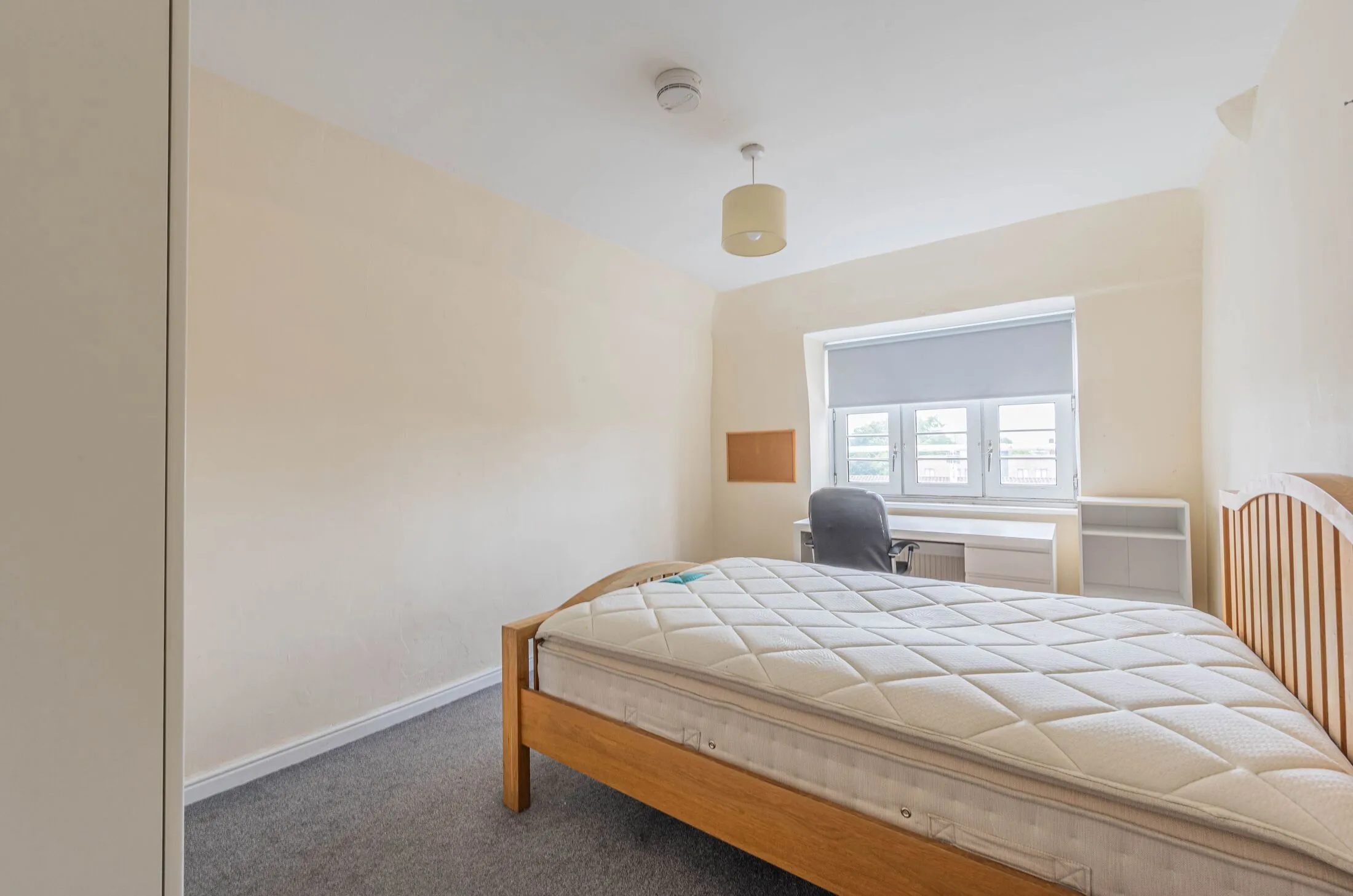 Flat Sutton Street in Greater London
