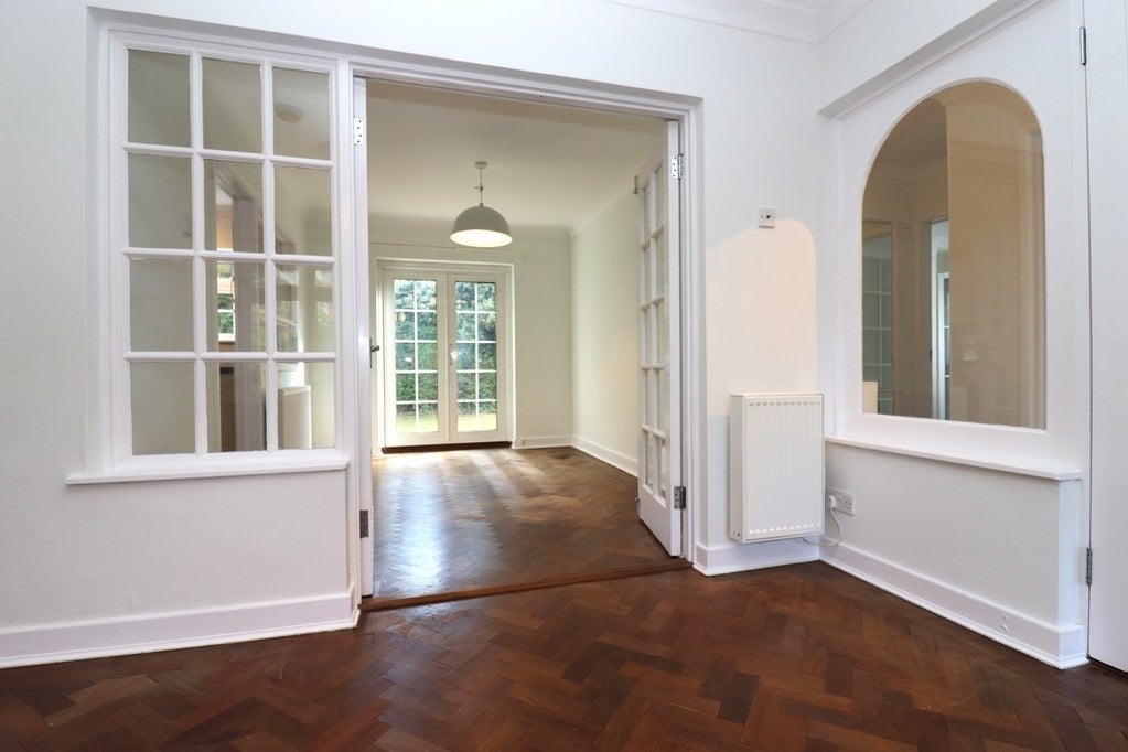 Flat South Terrace in Greater London
