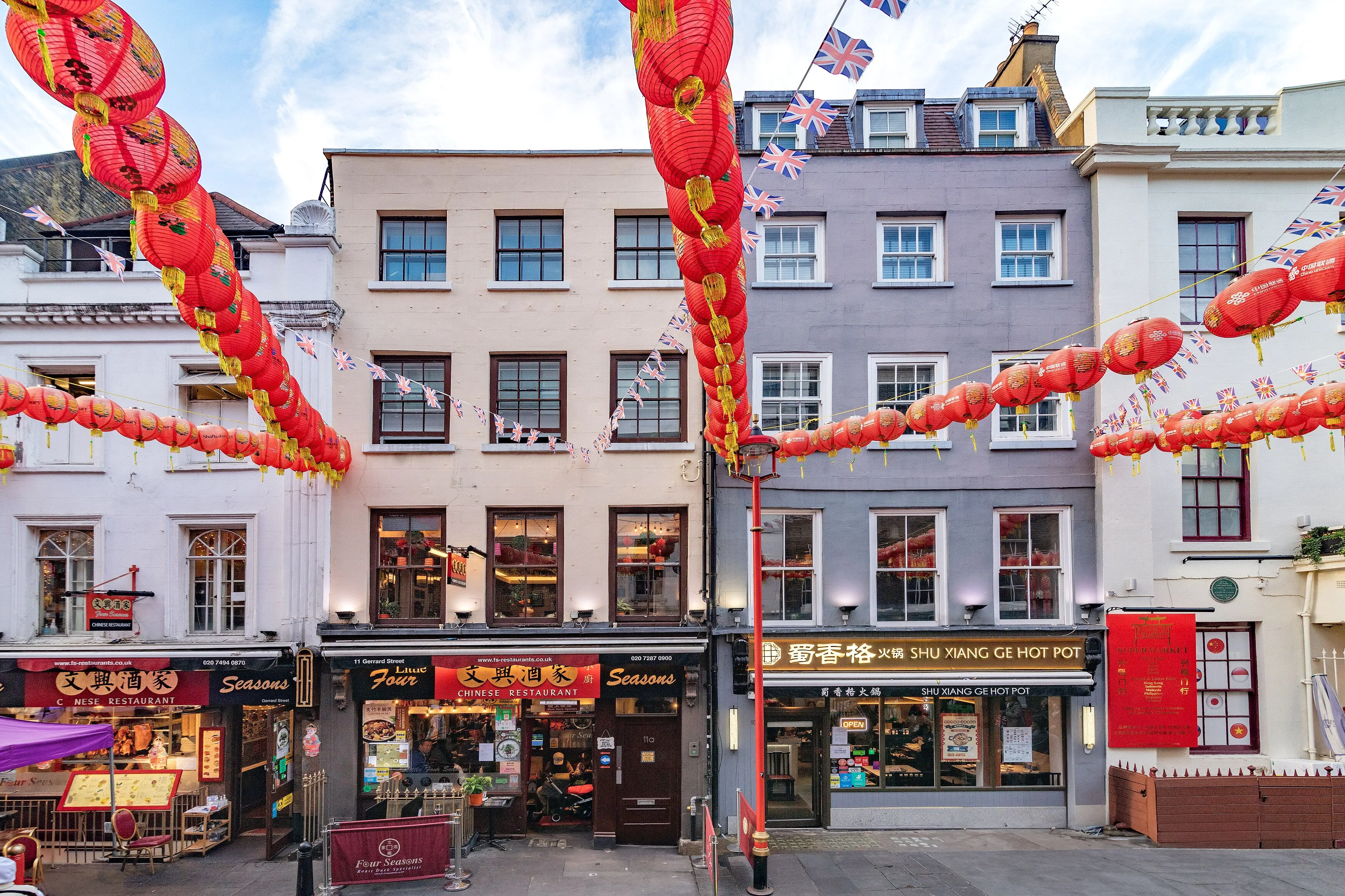 Flat Gerrard Street in City of Westminster