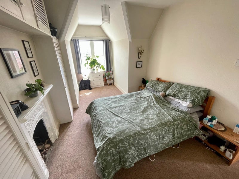 Room Thirlmere Road in Greater London
