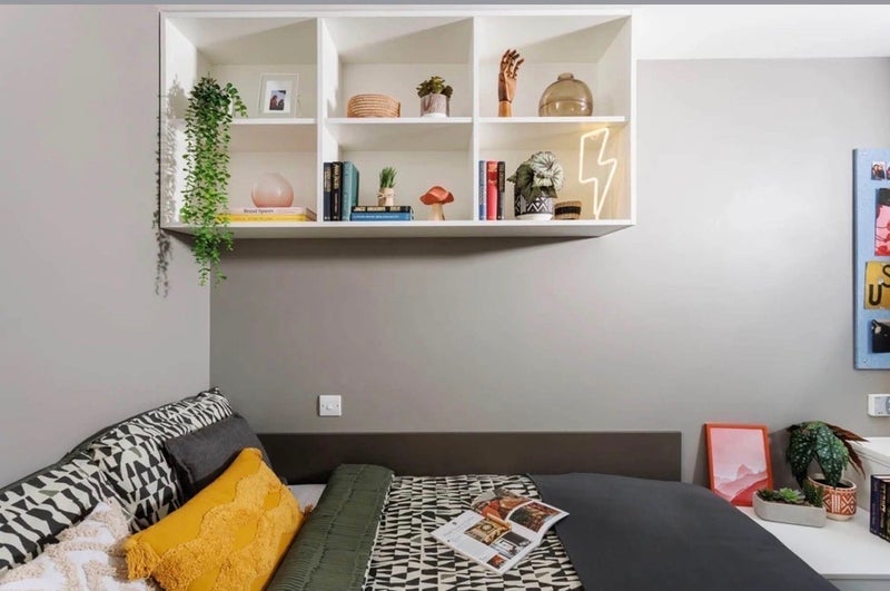 Room Wembley Hill Road in Greater London