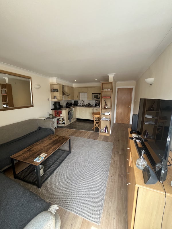 Room Kingsland Road in Greater London