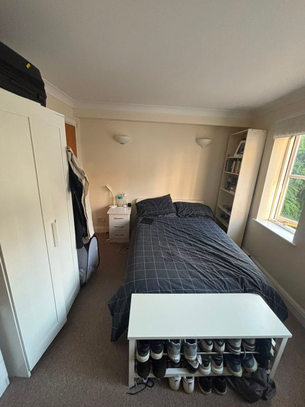 Room Kingsland Road in Greater London