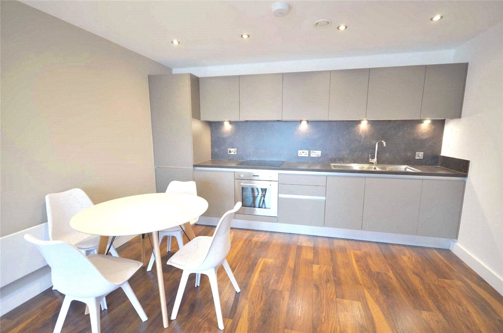 Flat Ordsall Lane in Salford