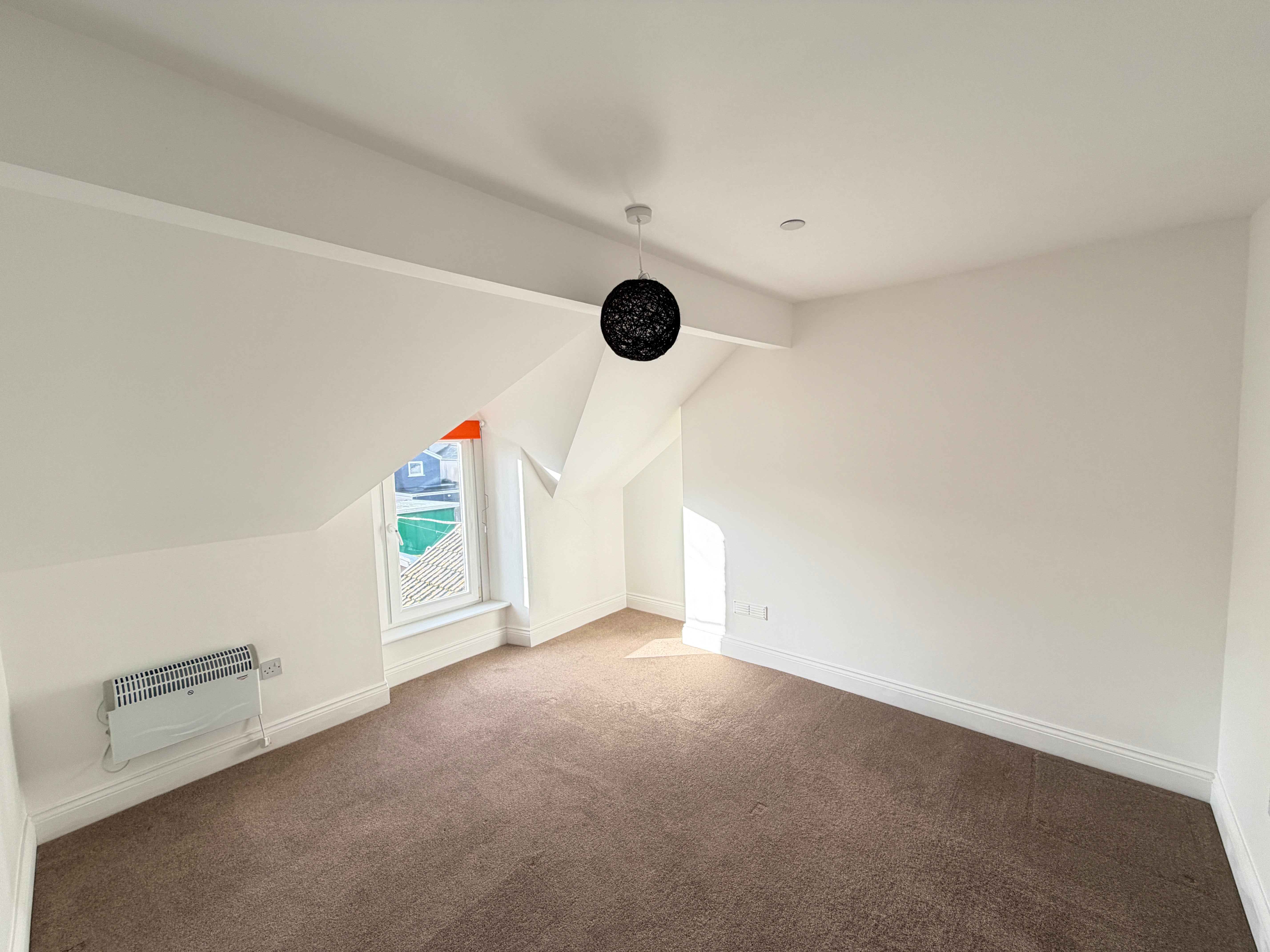 Flat Newton Road in Mumbles