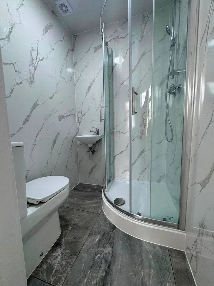 Room Cranleigh Road in Greater London