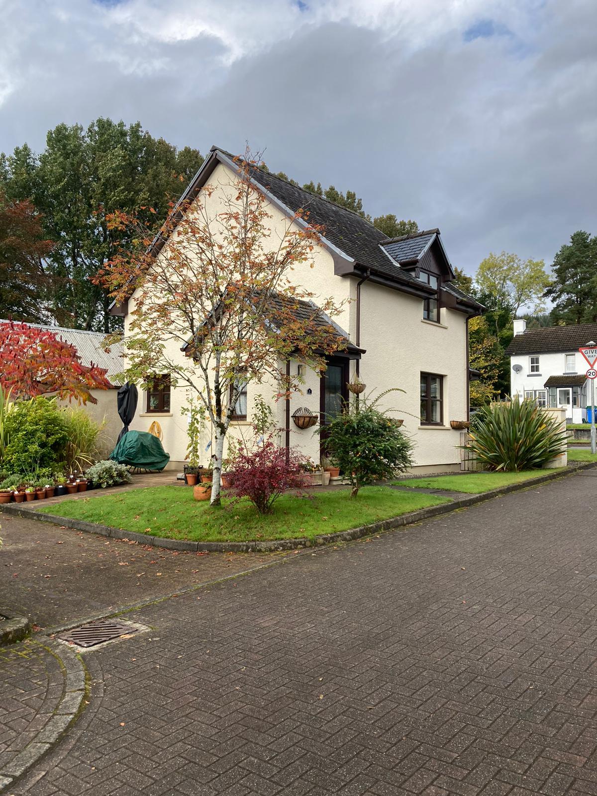 House Ravensdale Court in Corpach