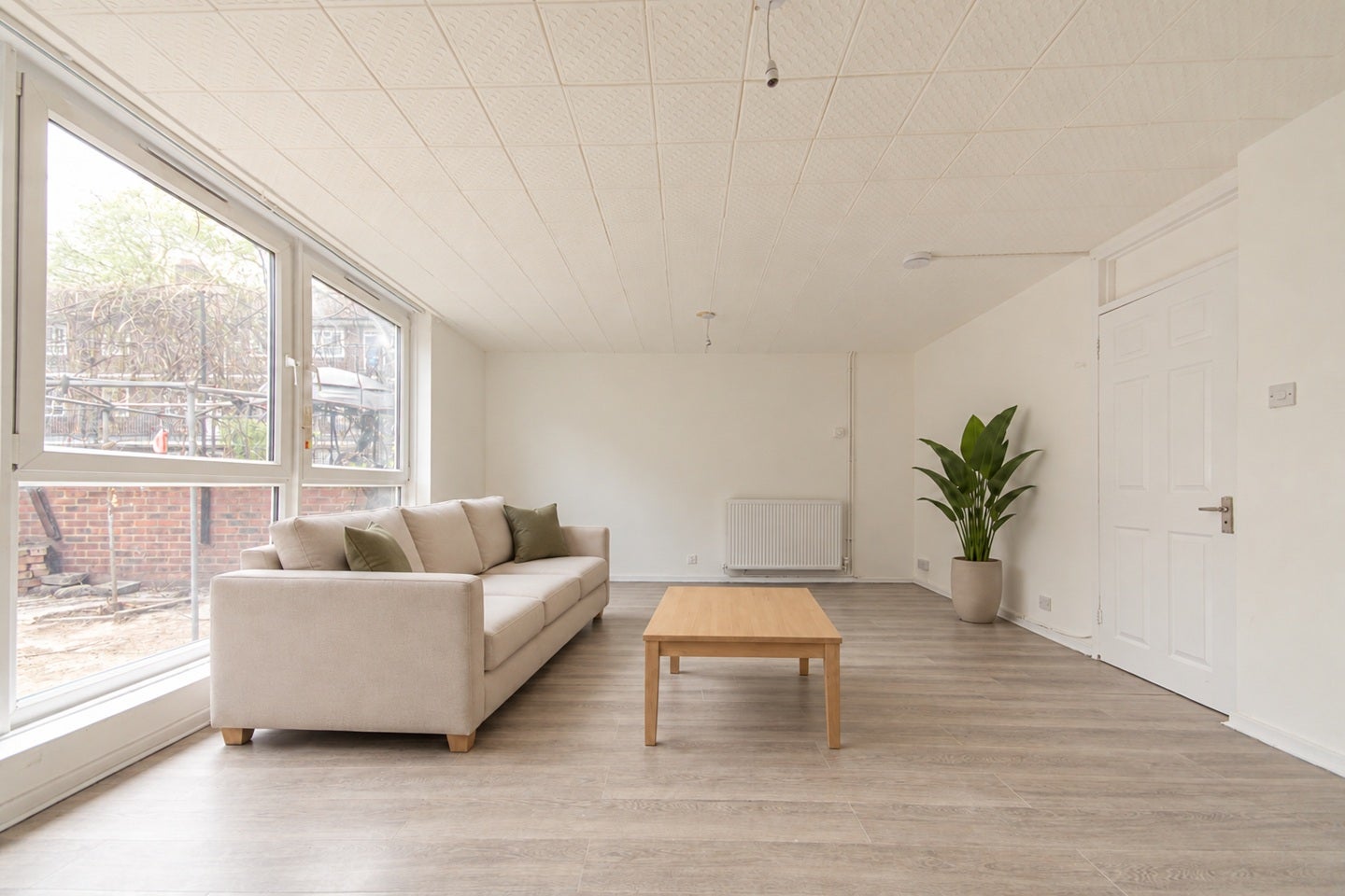 Flat Myrtle Walk in Greater London