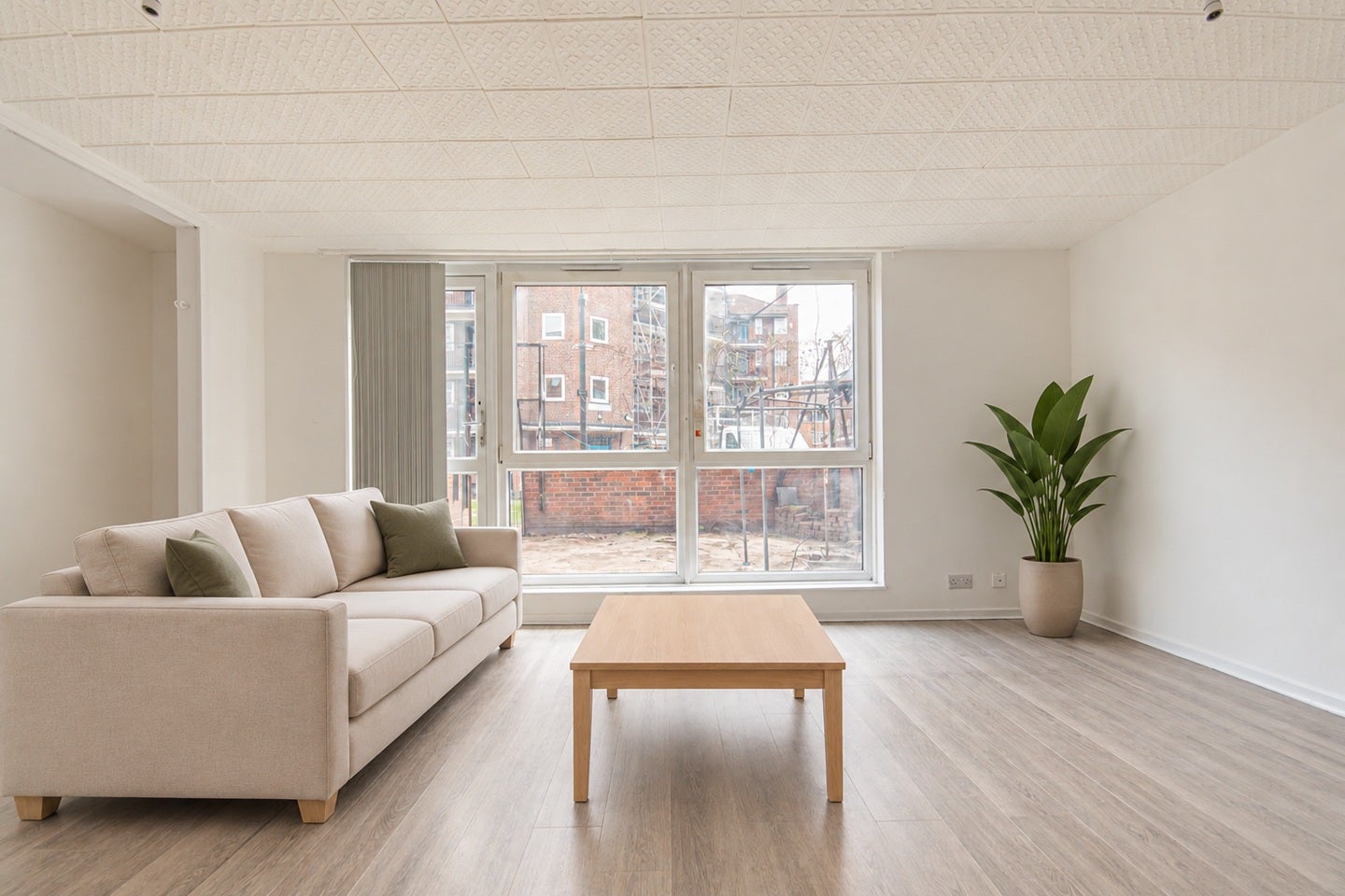 Flat Myrtle Walk in Greater London