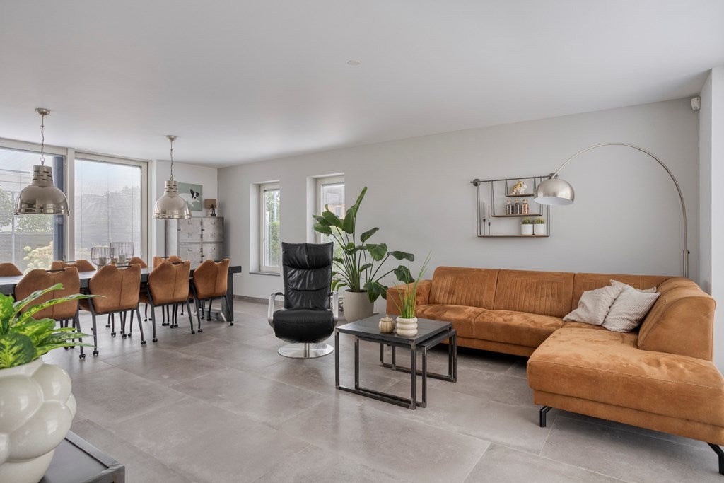 Vrijstaande woning te koop: Zuidsingel 7, Maasbracht