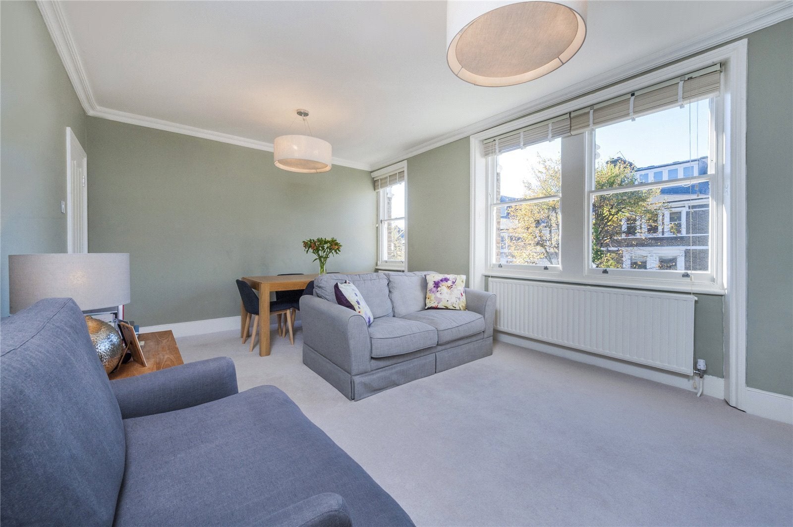 Flat Montpelier Grove in Greater London