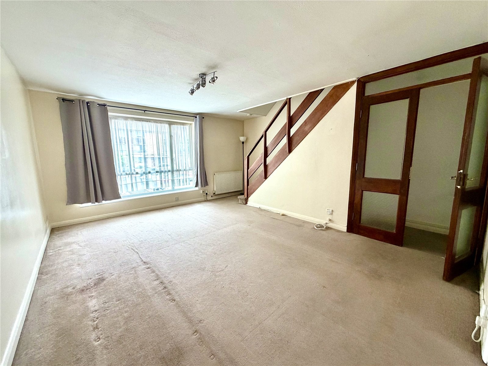 Flat Albion Road in Greater London